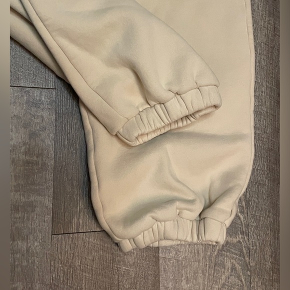 Comfrt Cream Joggers for Women size 2XL - Picture 5 of 10